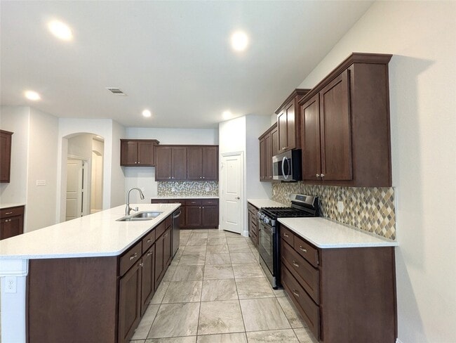 Building Photo - 1409 Summit View Ln