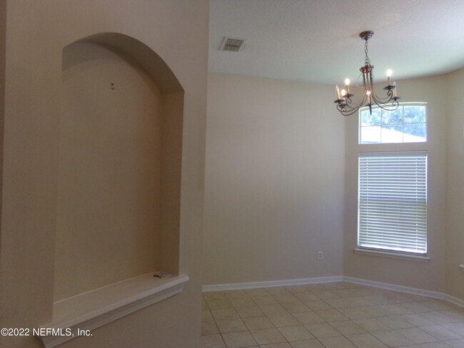 Building Photo - 3843 Westridge Dr