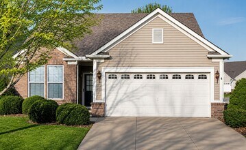 Building Photo - 9002 Meadow View Dr