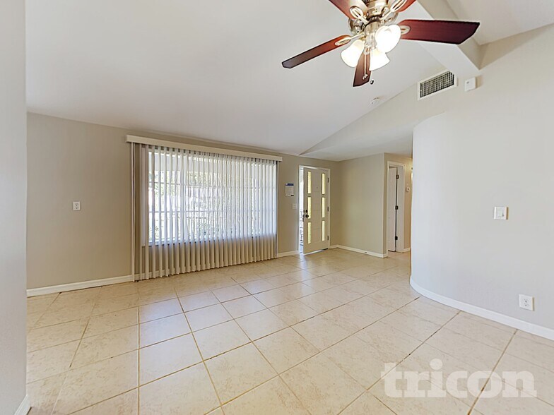 Building Photo - 514 Calhoun Ave