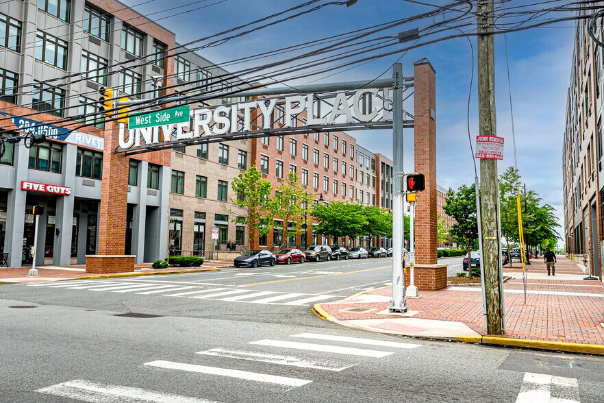 Building Photo - 46 Van Houten Ave