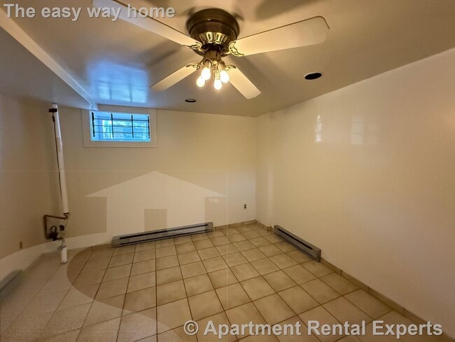 Building Photo - 7 Myrtle St