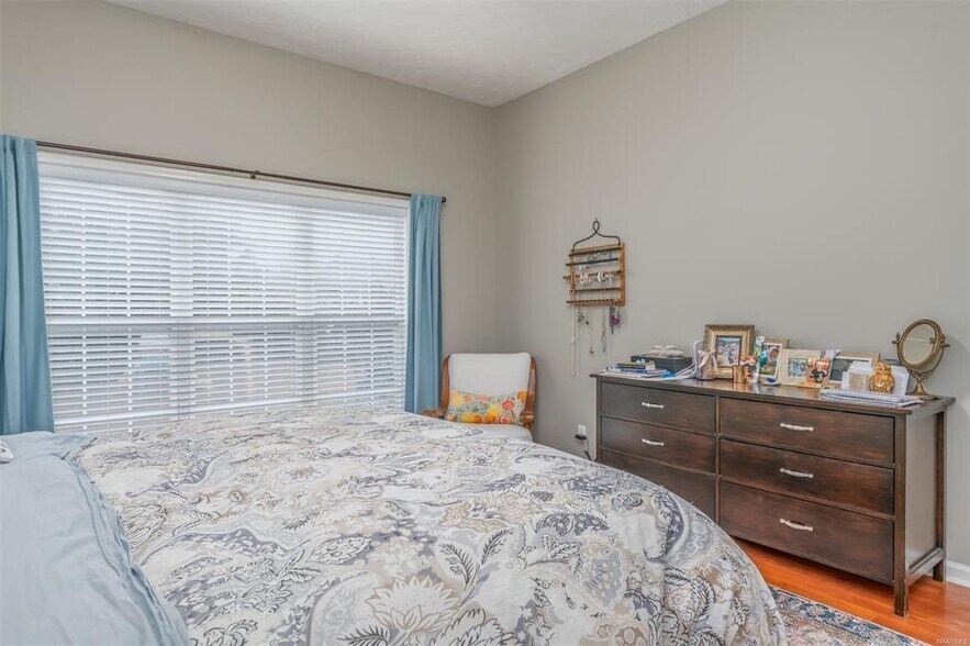 Building Photo - 9211 Hanston Pl