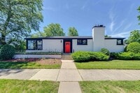 Building Photo - 4021 W Estes Ave