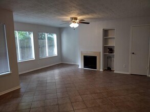 Building Photo - 12200 Overbrook Ln