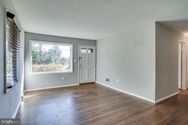 Building Photo - 7713 Lunceford Ln