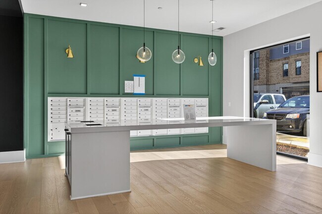 Building Photo - 76 Old Mill Bottom Rd N