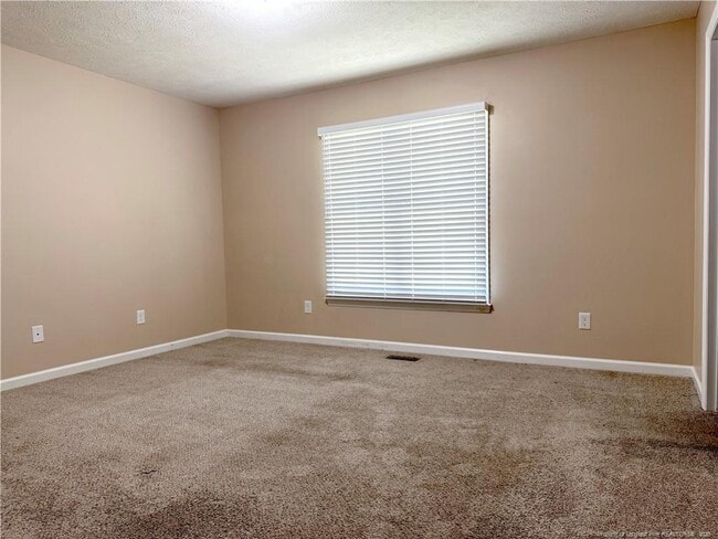 Building Photo - 699 Dowfield Dr