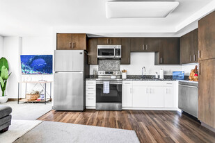 Building Photo - 988 Halekauwila St