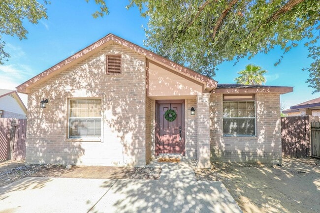 Building Photo - 2408 Milford Ct