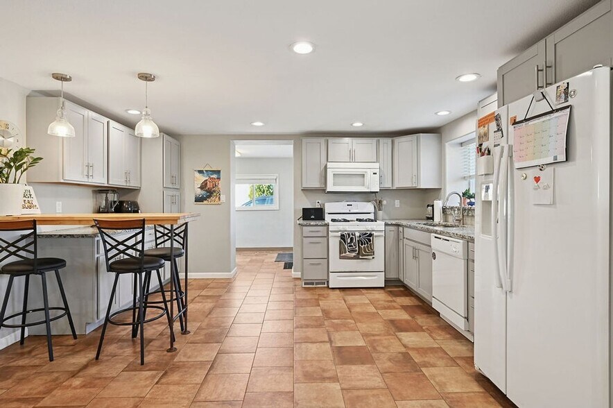 Building Photo - 7340 W Arkansas Ave