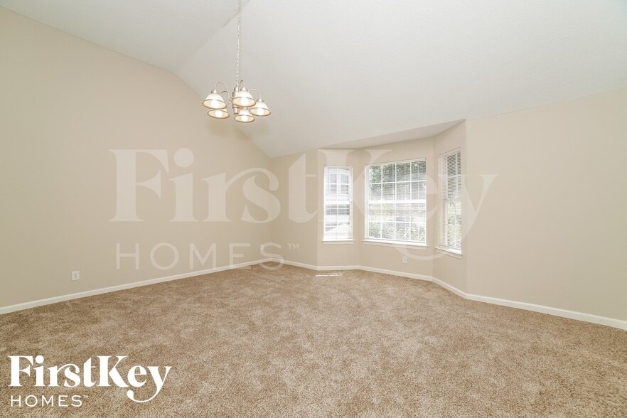 Building Photo - 4470 White Hill Pl