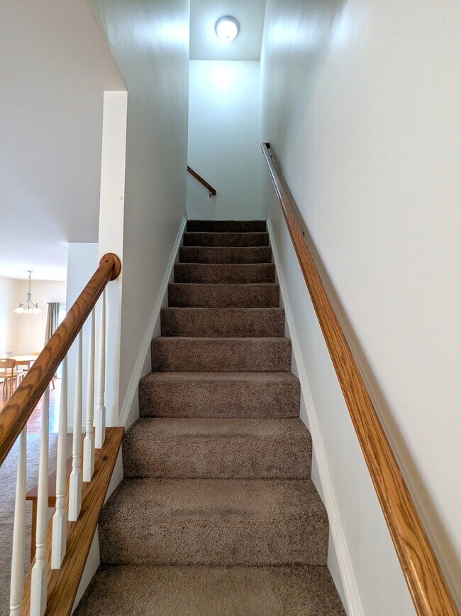 Building Photo - 208 Lewis Burwell Pl