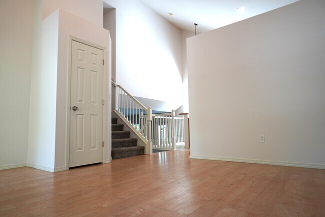 Building Photo - 7527 W Lamplighter St