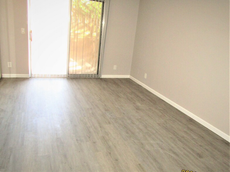 Building Photo - 82170 Cochran Dr