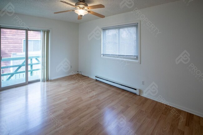 Building Photo - Single Family Home for Rent in Rifle