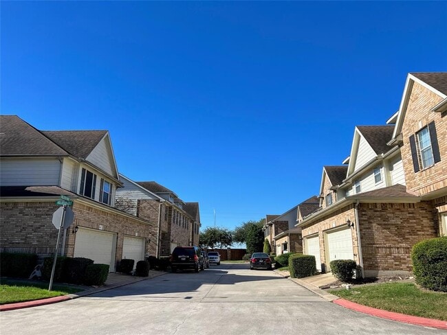 Building Photo - 7415 Hollister Ridge