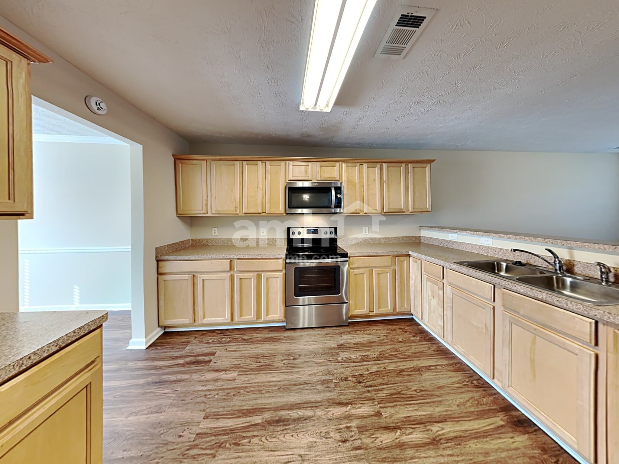 Building Photo - 501 Hawk Eye Ct