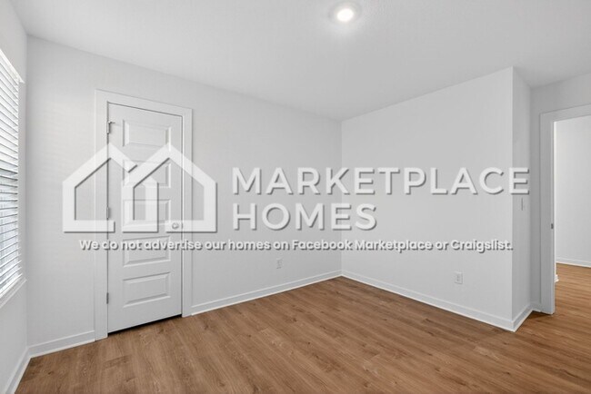 Building Photo - 3050 Rosalee Ln