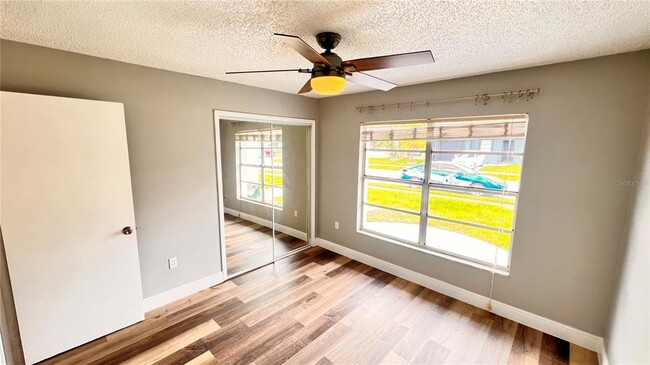 Building Photo - 1184 Calanda Ave