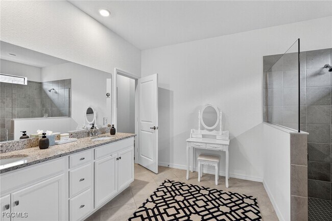 Building Photo - 14608 Palamos Cir