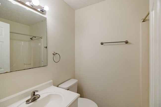 Building Photo - 112 Upland Ct