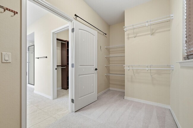 Building Photo - 1705 19th St