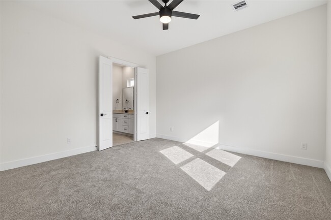 Building Photo - 4340 Avron Dr