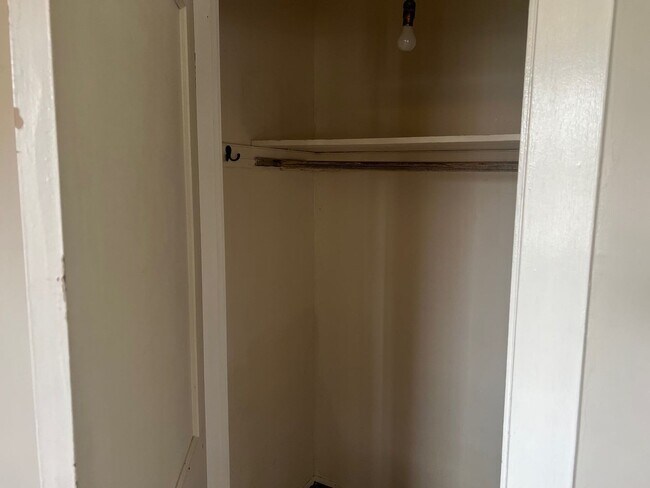 Building Photo - 2502 Blair Blvd