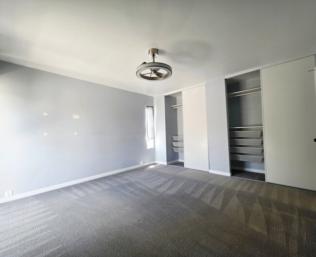 Building Photo - Updated 3 bed 2.5 bath home in Playmor – The Heart of UTC!