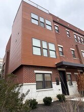 Building Photo - 3908 Edwards Rd