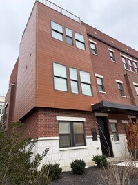 Building Photo - 3908 Edwards Rd
