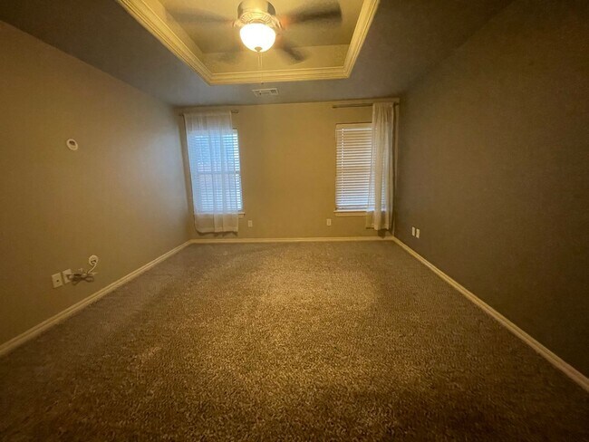 Building Photo - Deer Creek Schools