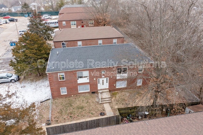 Building Photo - 318 Mt Everest Dr