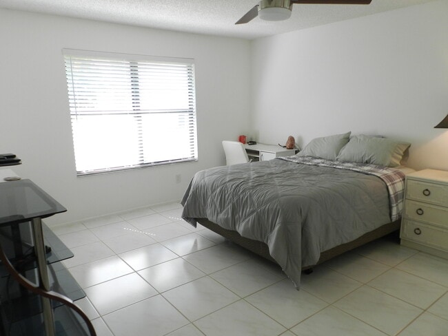 Building Photo - 154 Pinto Palm Ct
