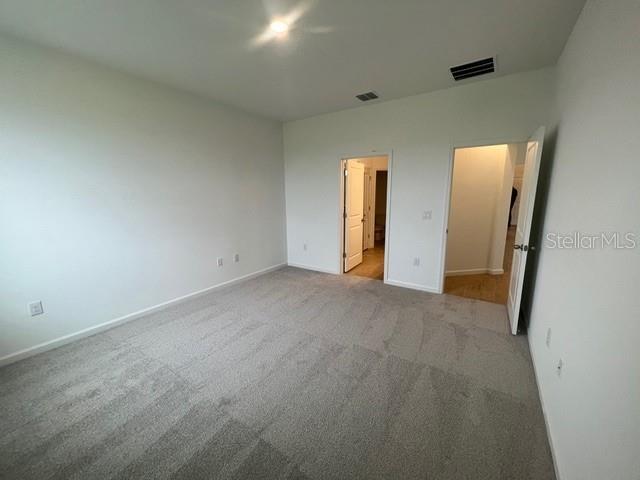 Building Photo - 3649 Yarian Dr