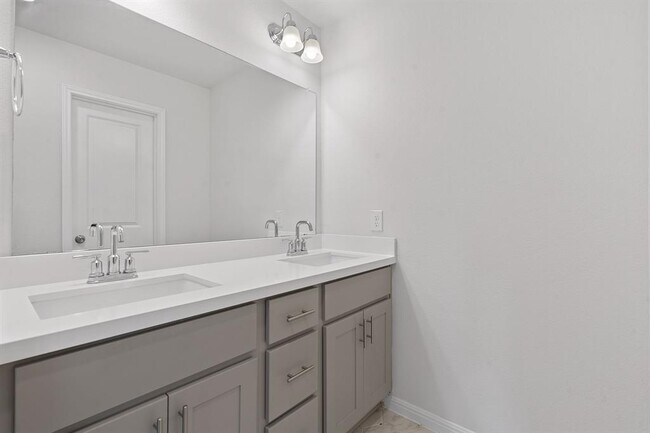 Building Photo - 321 Caisson Trl