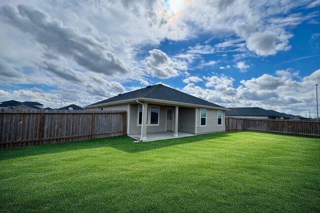 Building Photo - 2216 Laurel Bloom Ln