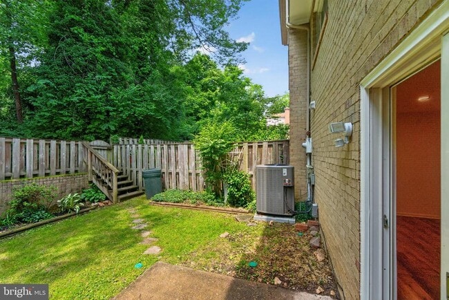Building Photo - 7481 Jayhawk St