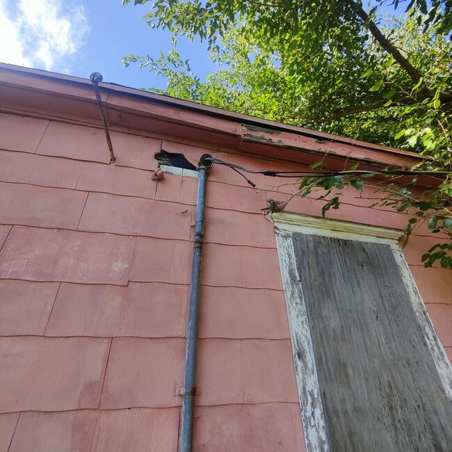 Building Photo - OWNER Finance Home with 10% DOWN
