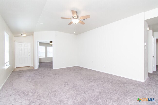 Building Photo - 505 E Orion Dr