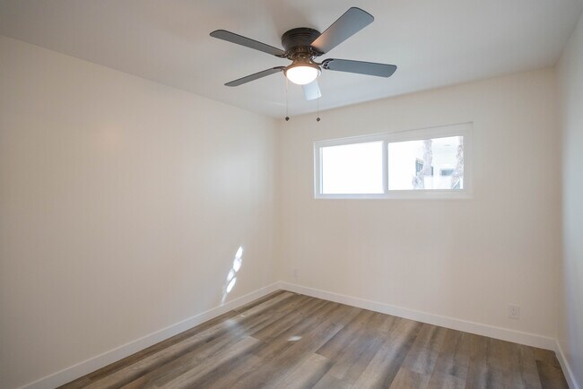 Building Photo - 825 W 167th St
