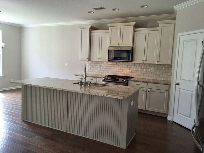 Building Photo - Knoxville 37934 - Farragut - 3 bedroom, 2.5 bath home - Contact Sharon Arnwine (865) 313-7215