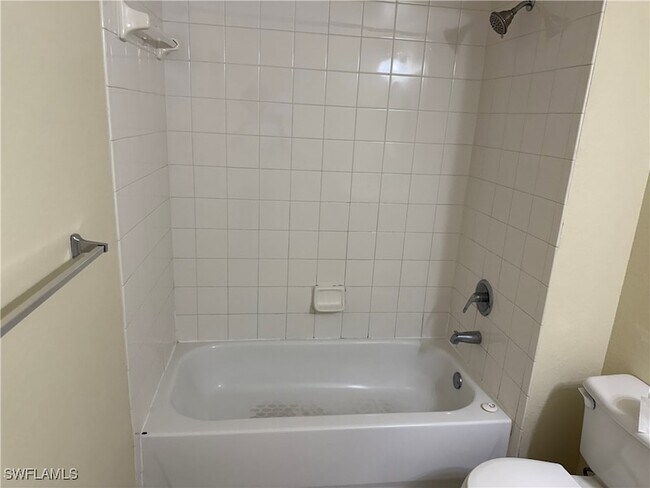 Building Photo - 7985 Preserve Cir