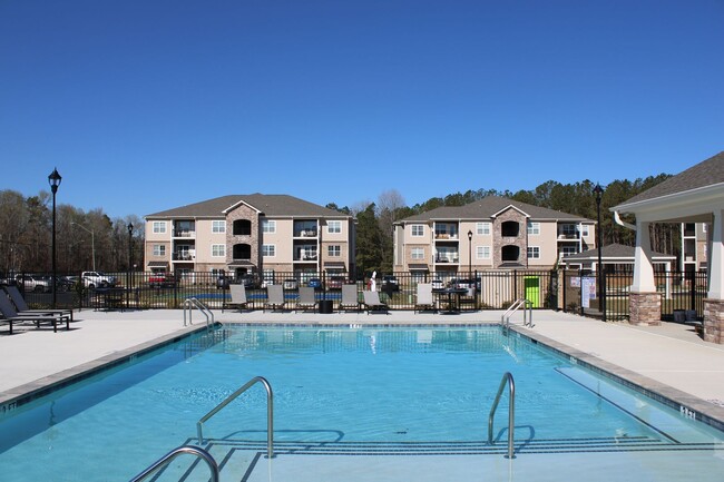 Building Photo - The Laurel- 1 Bedroom Apartment