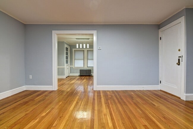 Building Photo - 22 Weston Ave