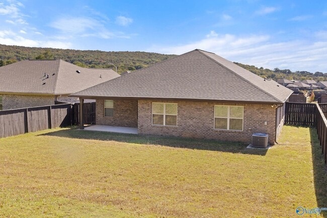 Building Photo - 338 Fenrose Dr