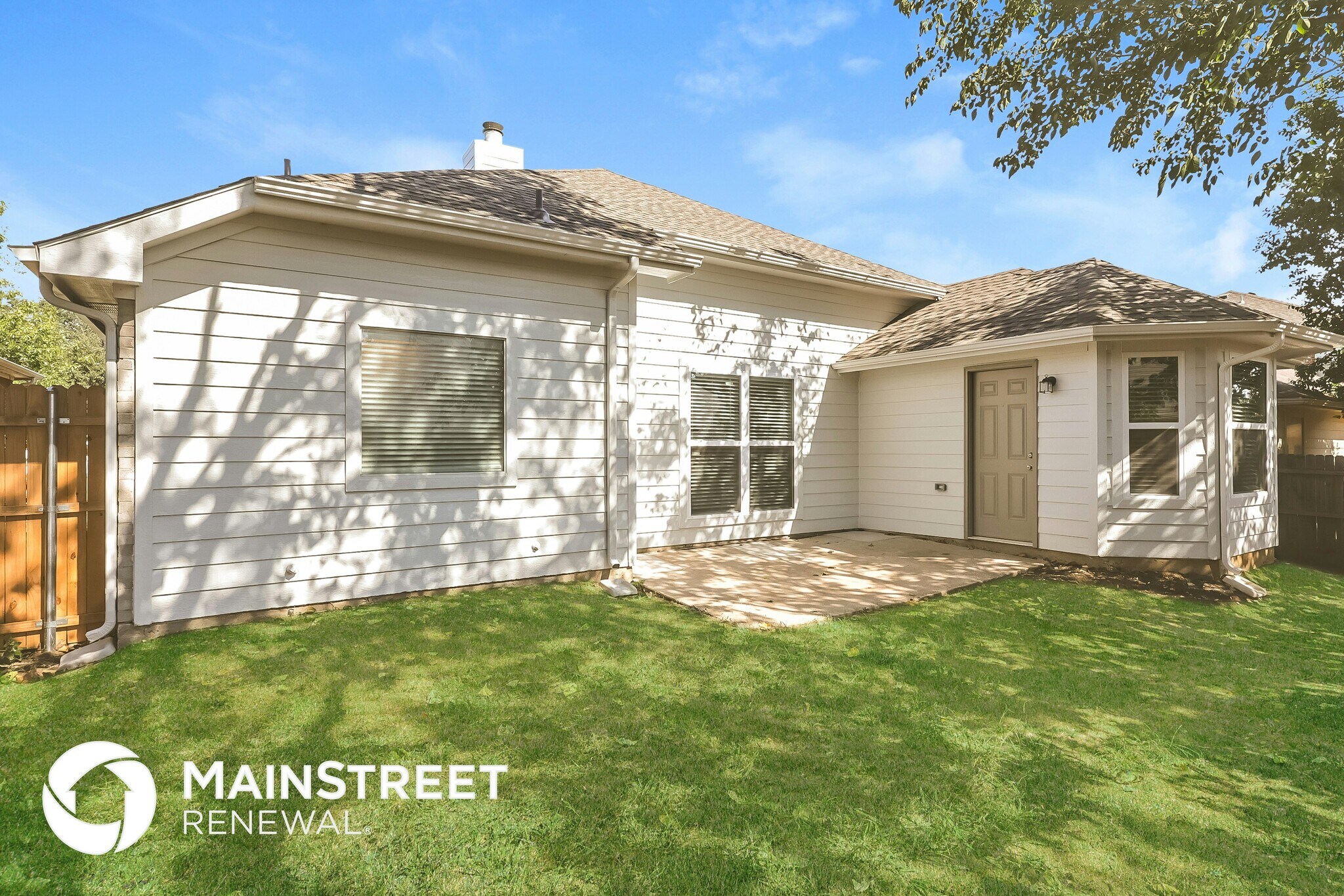 Building Photo - 3712 Verde Dr