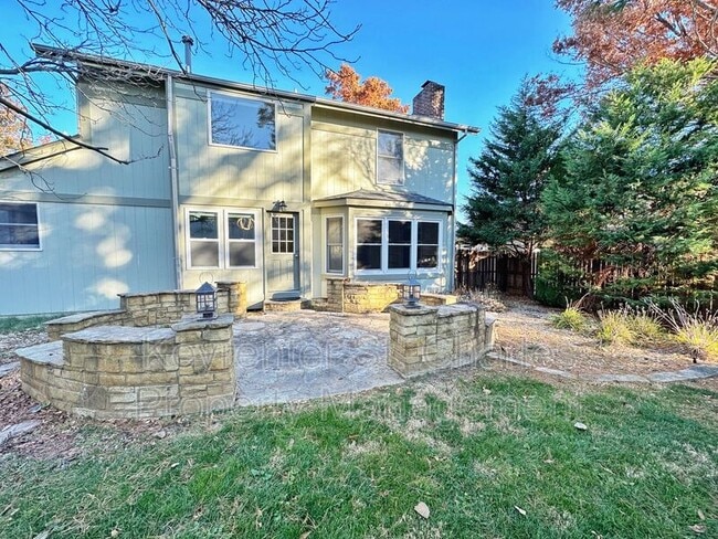 Building Photo - 2747 Sherborn Ln