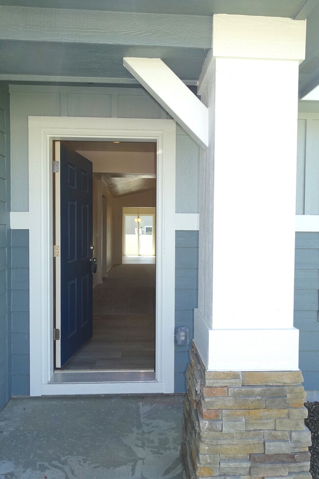 Building Photo - New 3-Bedroom Home in Kuna!